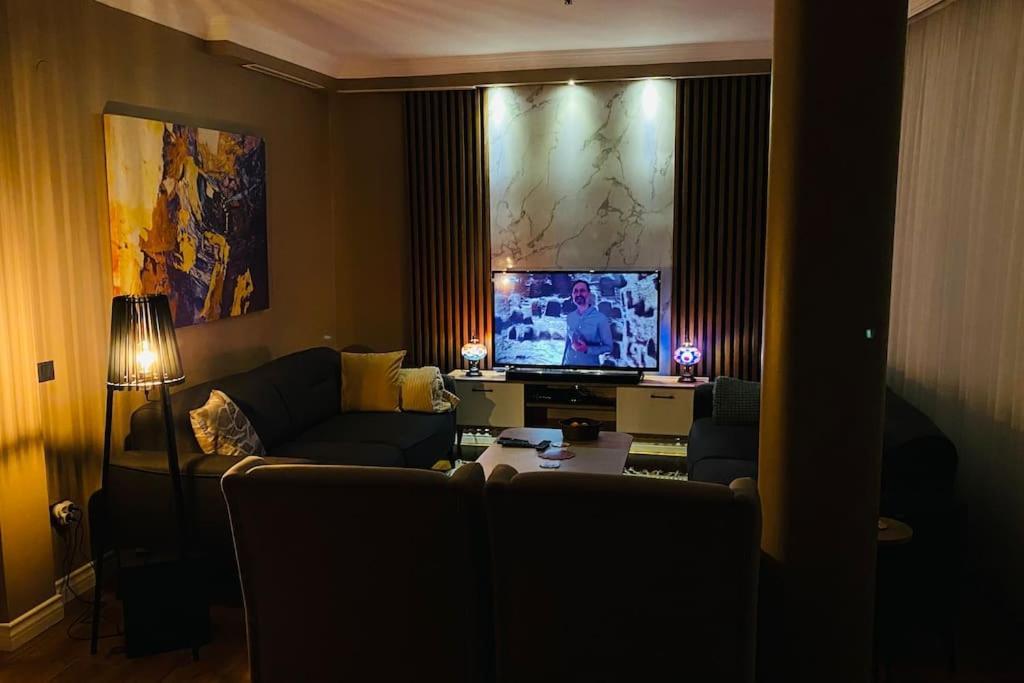 Sisli Osmanbey Taksim Large Terrace, Quietness And Space Apartment Istanbul Exterior photo